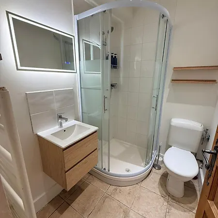 3 Bed Stunning Mazot Slopeside Newly Renovated Gasthof Corbés