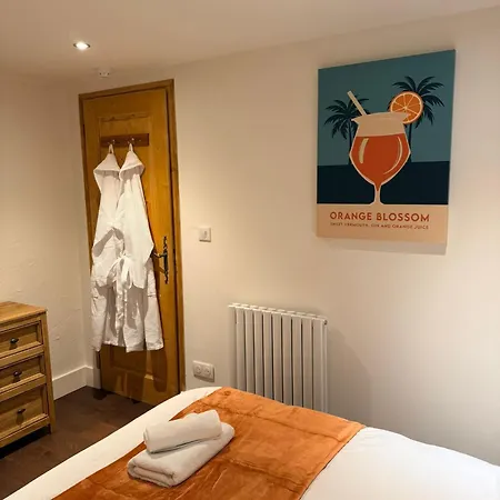 3 Bed Stunning Mazot Slopeside Newly Renovated Kro Corbés